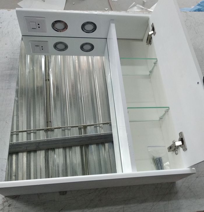 Дзеркало для ванної кімнати БАЗИС 60 праве з оздобленням ПіК