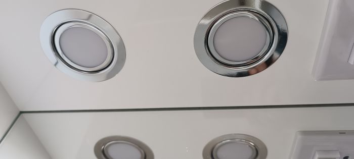 Дзеркало для ванної кімнати БАЗИС 50 праве з оздобленням ПіК